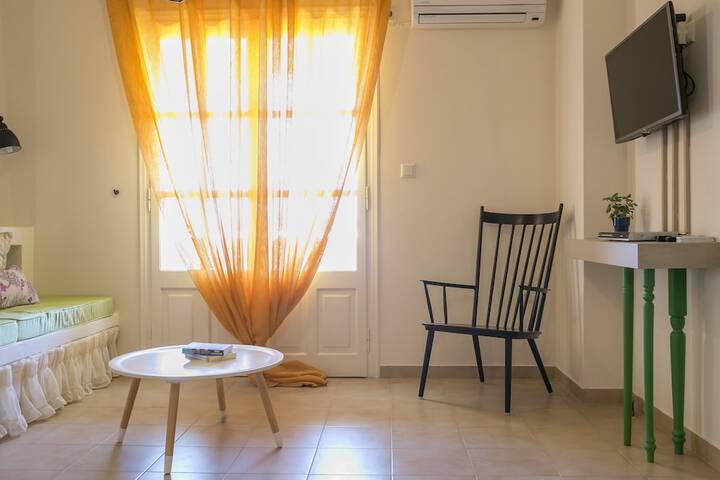 Room 26 of 100