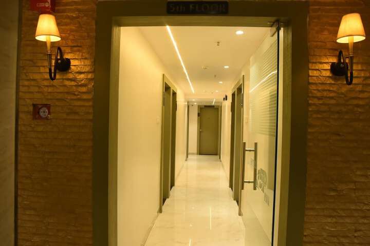 Hotel 12 of 12