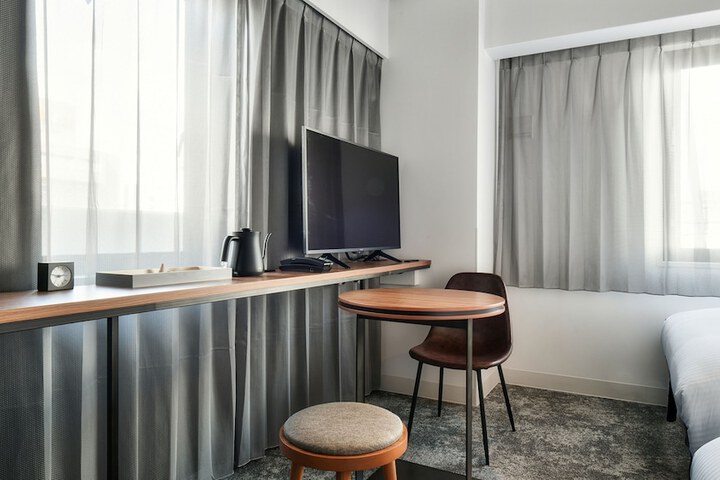 Room 26 of 71
