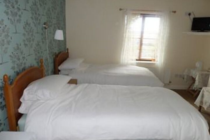 Room 11 of 24