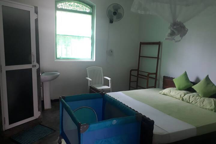 Room 3 of 25