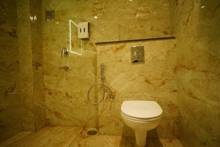 Room 95 of 111