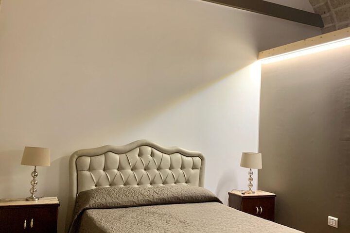 Room 7 of 42