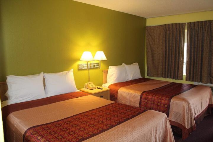 Room 10 of 51