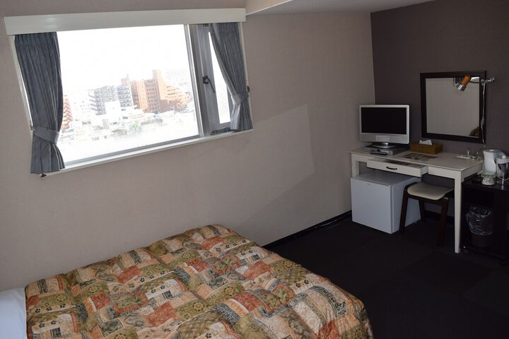 Room 10 of 81