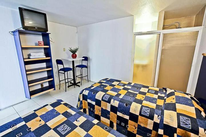 Room 3 of 8