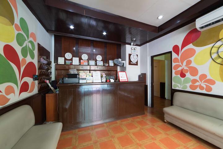RedDoorz near Walking Street Angeles City