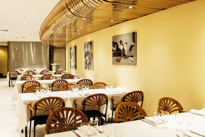 Dining 51 of 142