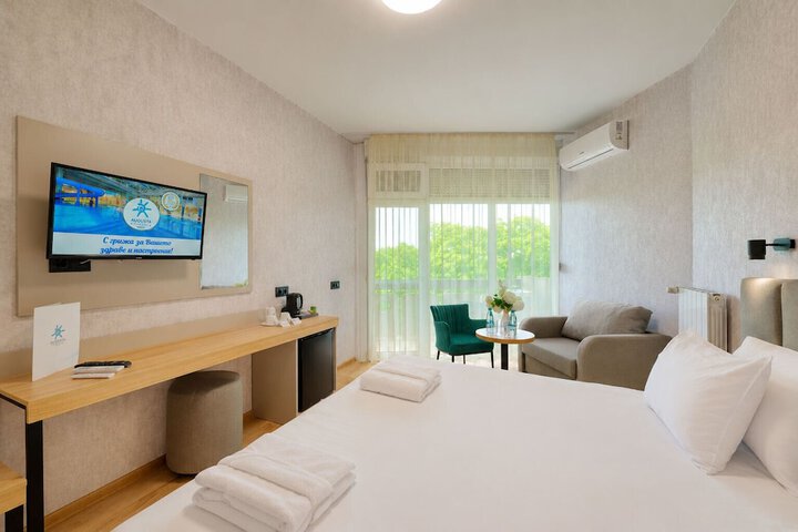 Room 25 of 80