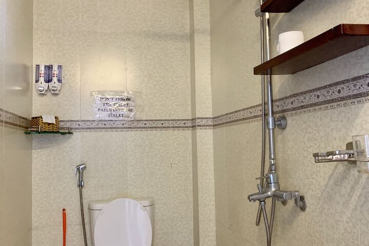 Room 110 of 153