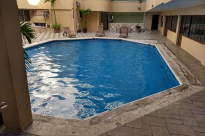 Pools & Facilities