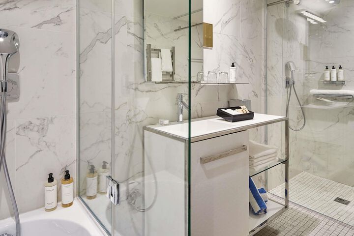 Room 21 of 75