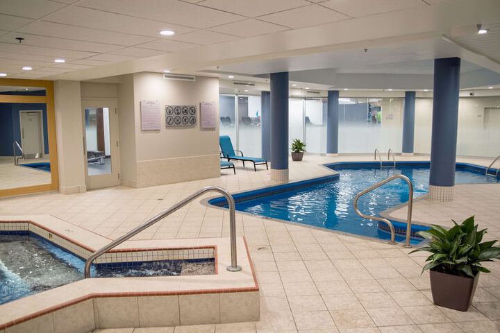 Pool 33 of 58