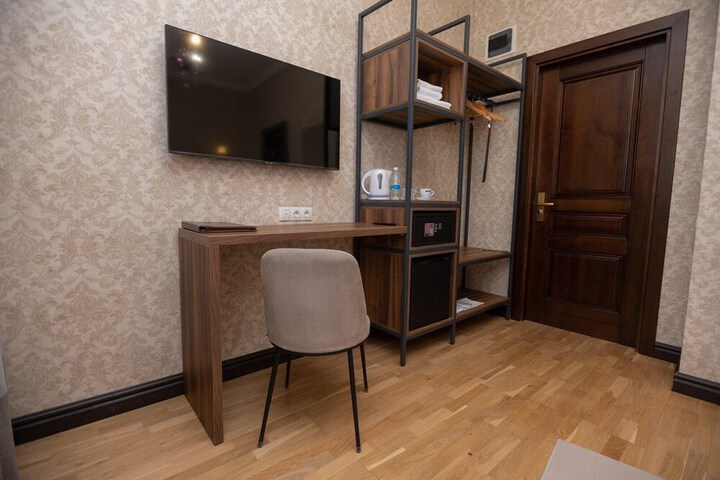 Room 26 of 73