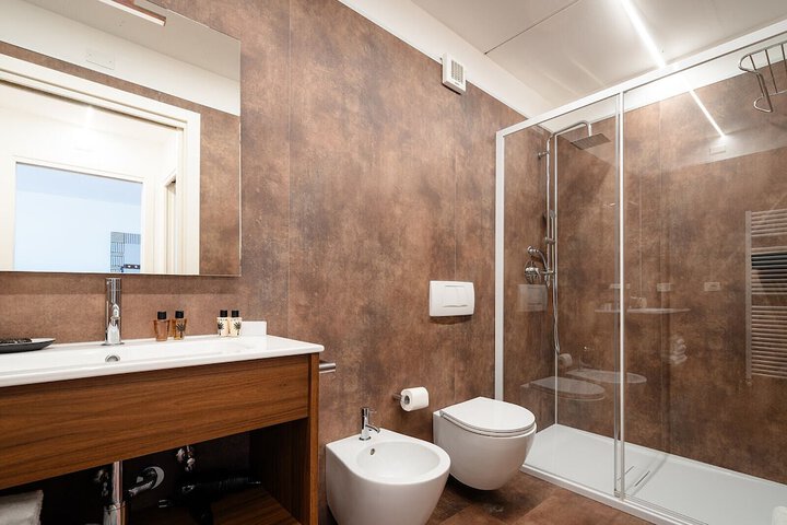 Room 15 of 22