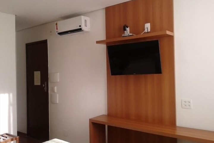 Room 40 of 72
