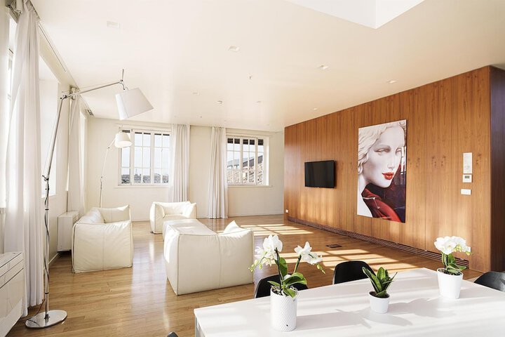 Room 42 of 110