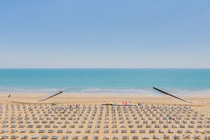 Beach 75 of 89