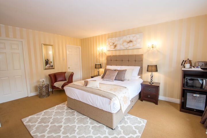 Room 16 of 74