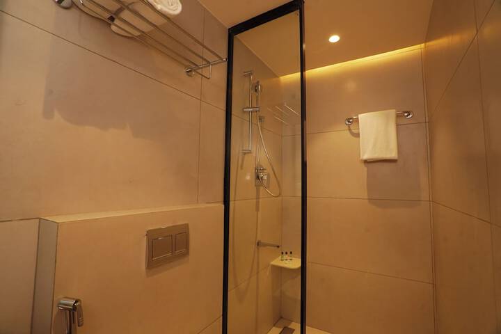 Room 58 of 72