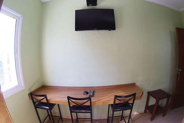 Room 25 of 31