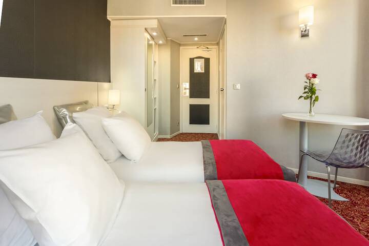 Room 26 of 56