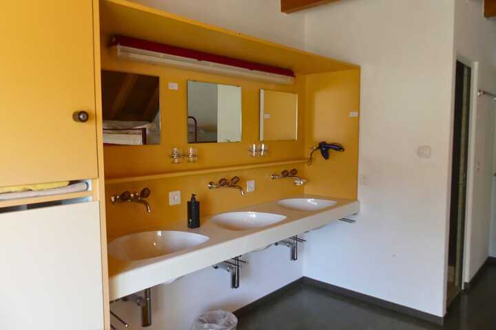 Room 18 of 29