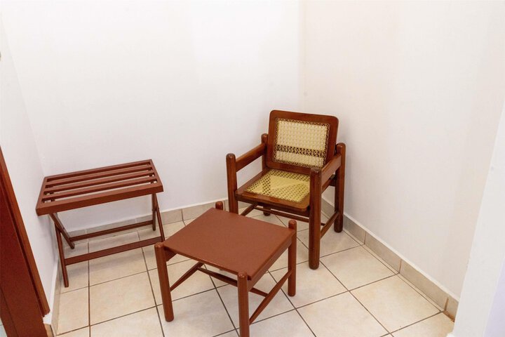 Room 16 of 68