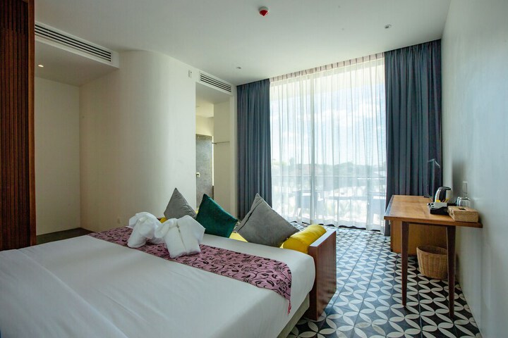 Room 10 of 44