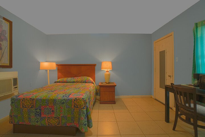 Room 24 of 50