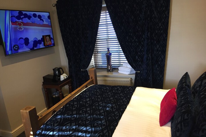 Room 18 of 54