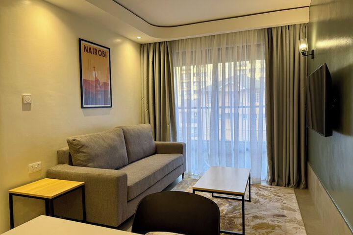 Room 17 of 30