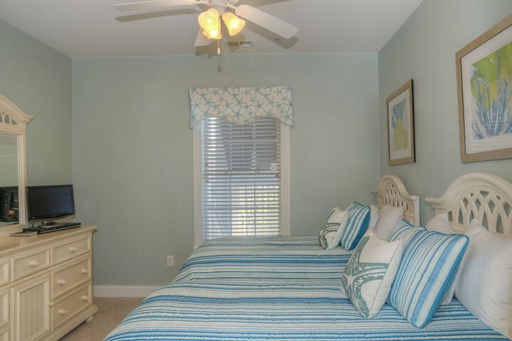 Room 4 of 23