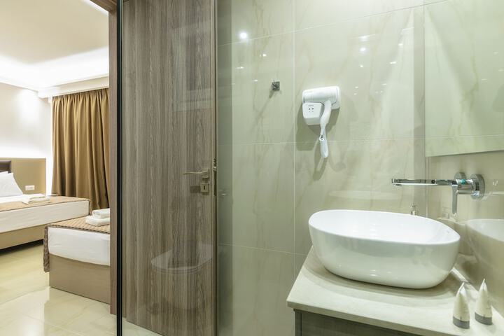 Room 78 of 138