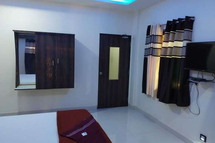 Room 16 of 62