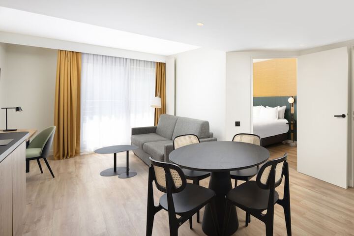 Room 18 of 44