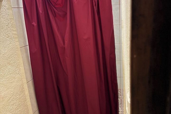 Room 51 of 82