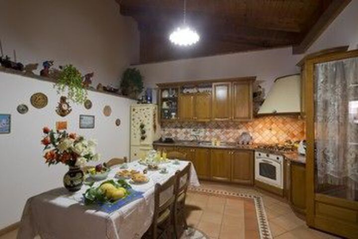 Room 14 of 25