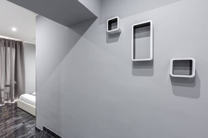 Room 18 of 93