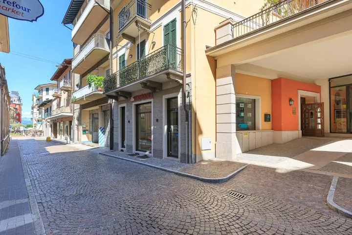 Photo of Dolfin - Nel centro di Stresa - by Impero House