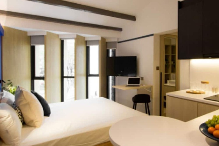 Room 7 of 43