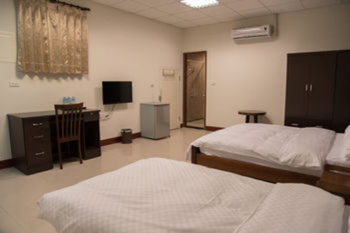 Room 17 of 24