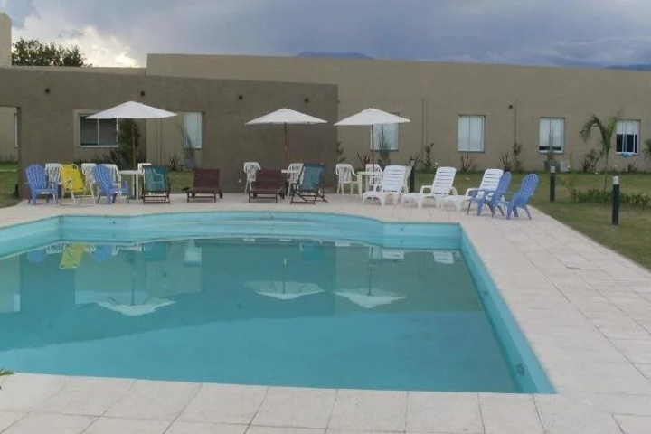 Pool 9 of 17