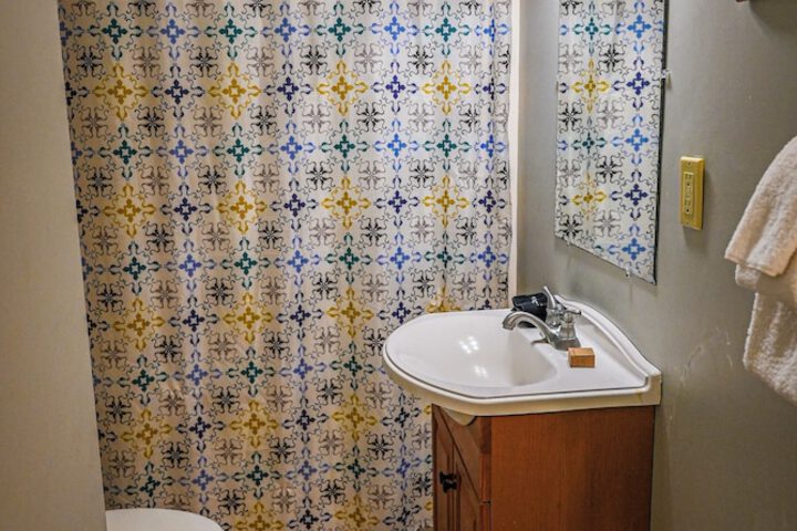 Room 175 of 232