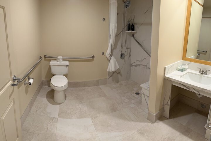 Room 42 of 80