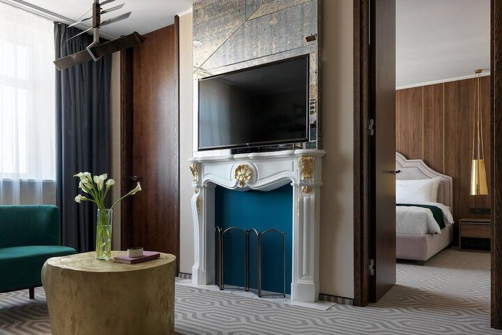 Room 9 of 67