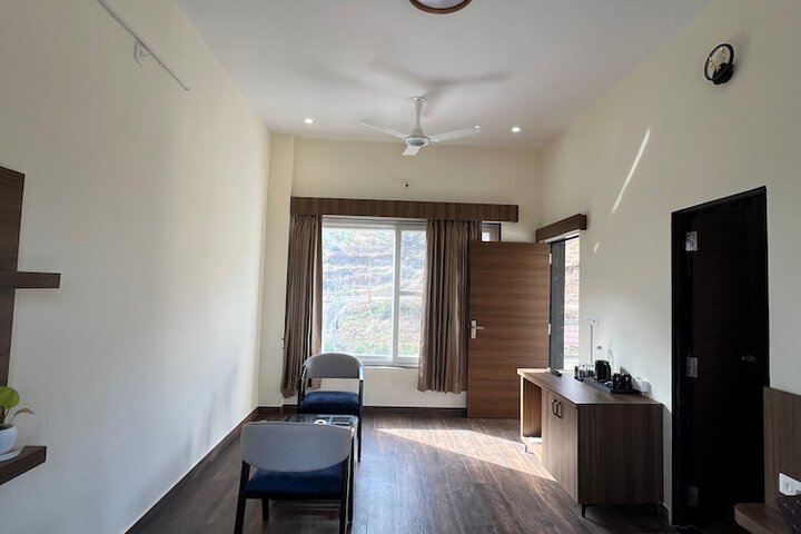 Room 14 of 31