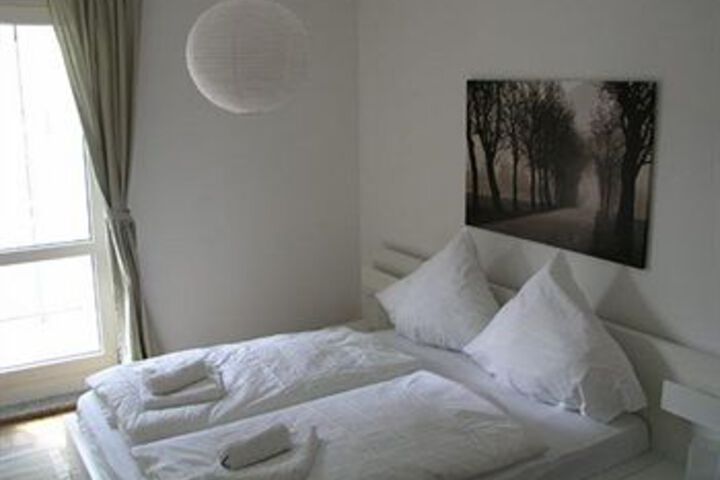 Room 9 of 41