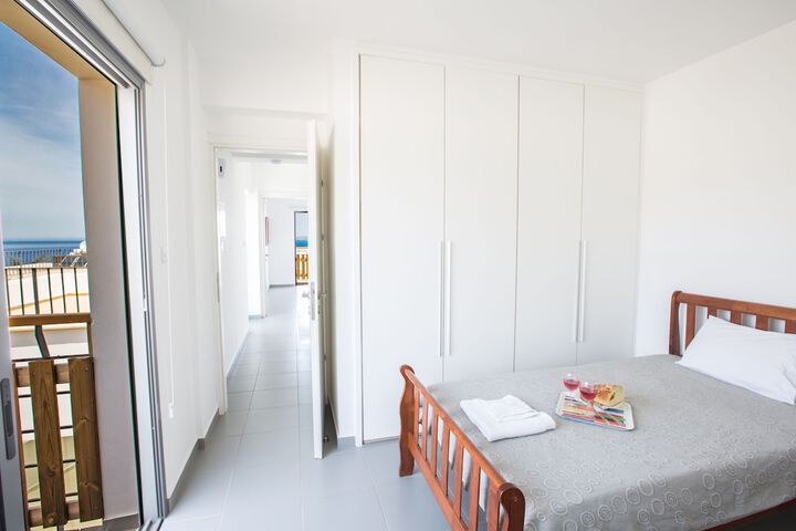 Room 5 of 24
