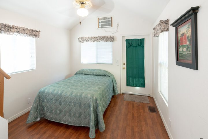 Room 5 of 46